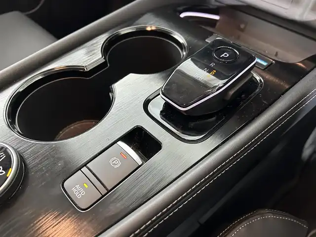 日産 エクストレイル G e－4ORCE 佐賀県 2023(令5)年 2.4万km ブリリアントホワイトパール 純正12.3インチナビ/フルセグTV/Bluetooth/Applecarplay/Androidauto/全方位カメラ　/衝突被害軽減システム/プロパイロット/レーダークルーズコントロール/レーンアシスト/ヘッドアップディスプレイ/ブラインドスポットモニター/デジタルインナールームミラー/自動駐車システム/ダウンヒルアシストコントロール/ロードサインアシスト/クリアランスソナー/オートライト/オートマチックハイビーム/LEDヘッドライト/LEDフォグライト/電動パーキング/オートブレーキホールド/純正ナビ連動型前後ドライブレコーダー/ビルトインETC2.0/4WD/パワーバックドア/ステアリングヒーター/運転席・助手席・後席シートヒーター/運転席・助手席パワーシート/合皮シート/メモリーシート/ISOFIX対応/ワイヤレス充電器/後席サンシェード/純正フロアマット/純正19インチアルミホイール