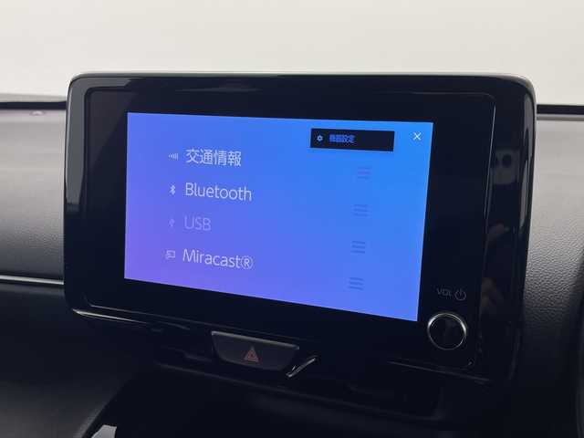 トヨタ ヤリスクロス ハイブリッド Z 群馬県 2025(令7)年 1.1万km プラチナホワイトパールマイカ 純正８型ナビ　/全周囲カメラ　/シートヒーター　/ハーフレザーシート　/ステアリングヒータ　/レーダークルーズコントロール　/ＥＴＣ２．０　/ＢＳＭ　/オートマチックハイビーム　/プリクラッシュセーフティシステム　/禁煙