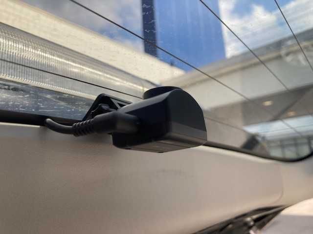 トヨタ プリウス α S Lセレクション 三重県 2012(平24)年 9.8万km ブラック (株)IDOMが運営する【じしゃロン四日市店】の自社ローン対象車両になります。こちらは現金ご利用時の価格です。自社ローンご希望の方は別途その旨お申付け下さい。/社外SDナビ（CD/BT/AM/FM）/バックカメラ/エンジンスタートボタン/スマートキー/ワンセグTV/前後ドライブレコーダー/LEDヘッドライト/社外16インチAW/社外フロアマット