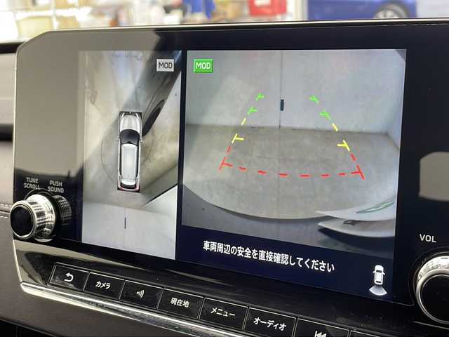 三菱 アウトランダー ＰＨＥＶ ブラックエディション 千葉県 2023(令5)年 0.3万km チタニウムグレーメタリック 純正ナビ/　CD/DVD/Bluetooth/フルセグTV/Apple car play/レーダークルーズコントロール/レーンキープアシスト/衝突軽減ブレーキ/クリアランスソナー/標識認識機能/ブラインドスポットモニター/全方位カメラ/電動パーキング/オートホールド/オートハイビーム/サンルーフ/ワイヤレス充電/前席シートヒーター/ステアリングヒーター/ハーフレザーシート/パワーバックドア/パドルシフト/LEDライト/フォグランプ/ロールサンシェード/ドアバイザー