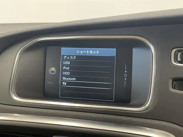 ボルボ Ｖ４０ T3 インスクリプション 岡山県 2017(平29)年 3.8万km 青 インテリジェントセーフティ/・アダクティブ・クルーズ・コントロール/・アクティブ・ハイビーム/・歩行者エアバック/・ブラインドスポット・インフォメーション・システム/・レーン・チェンジ・マージ・エイド/・レーン・キーピング・エイド/・ドライバー・アラート・コントロール/・クロス・トラフィック・アラート/・ロード・サイン・インフォメーション/・歩行者・サイクリスト検知機能付追突回避・軽減フルオートブレ　　　ーキ・システム/・バックカメラ/パドルシフト/本革（ブラウン）（シートヒーター）/LEDヘッドライト/純正ナビ/純正アルミ（17インチ）/ドライブレコーダー/プレミアムサウンドオーディオシステム/　（harman/kardon）/取扱説明書/保証書/記録簿/ETC/スペアキー