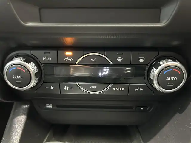マツダ アクセラ スポーツ 15S 鹿児島県 2014(平26)年 4万km アルミニウムメタリック ワンオーナー/純正SDナビ/（CD/DVD/フルセグ/Bluetooth/SD）/バックカメラ/社外ETC/社外前後ドライブレコーダー【DRV-MR740】/アイドリングストップ/革巻きステアリング/ステアリングリモコン/純正HIDヘッドライト/フロントフォグランプ/オートライト/電動格納ミラー/純正フロアマット/純正ドアバイザー/純正16インチアルミ/保証書&取扱説明書