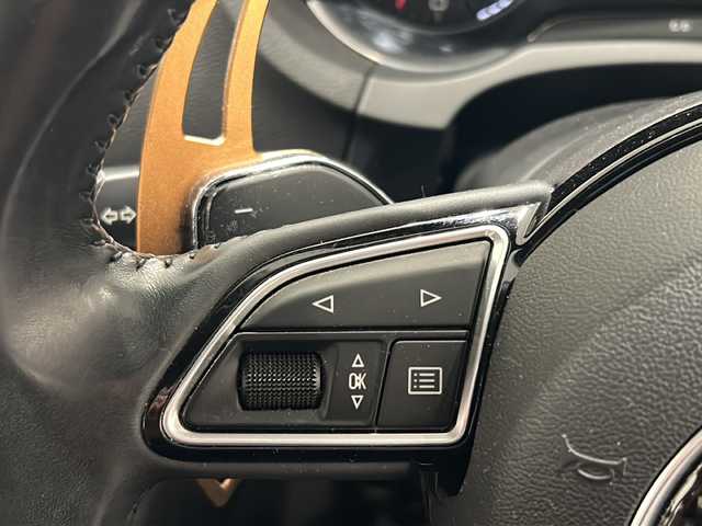 アウディ Ａ３ セダン 1．4 TFSIシリンダーオンデマンド 新潟県 2014(平26)年 10.1万km 白 コンビニエンスパッケージ/・  アドバンストキーシステム/・リヤビューカメラ/・アウディパーキングシステム/社外エアロ（フロント/サイド/リア）/社外パドルシフト/社外シートカバー/MMI ナビゲーションシステム/・フルセグTV/・Bluetooth/・AM/FM/・CD/DVD/クルーズコントロール/オートライト/オートエアコン/ハンドルスイッチ/純正アルミホイール/ETC