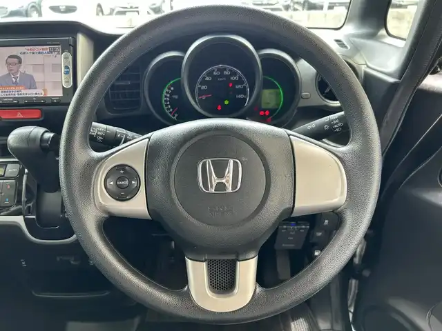 ホンダ Ｎ ＢＯＸ G SSパッケージ 兵庫県 2014(平26)年 8.1万km スマートブラック 純正ナビ(VXM-145VSi)/(CD/DVD/BT/SD)/ワンセグTV/ETC/バックカメラ/両側パワースライドドア/前方ドライブレコーダー/前席シートヒーター/ステアリングリモコン/スマートキー/スペアキー/電動格納ミラー/社外アルミ１３インチ/純正フロアマット/純正ドアバイザー