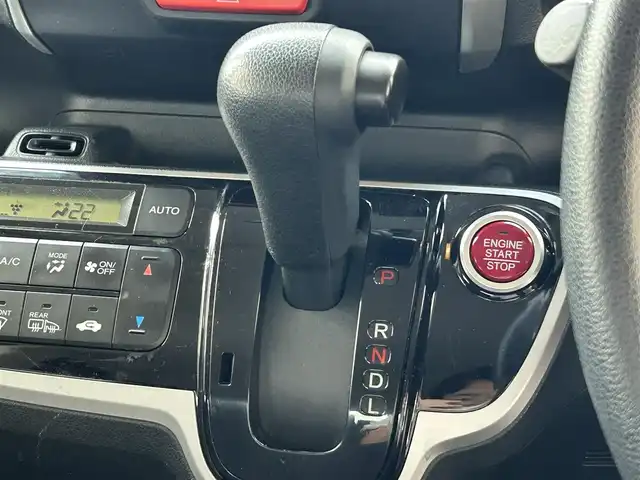 ホンダ Ｎ ＢＯＸ G SSパッケージ 兵庫県 2014(平26)年 8.1万km スマートブラック 純正ナビ(VXM-145VSi)/(CD/DVD/BT/SD)/ワンセグTV/ETC/バックカメラ/両側パワースライドドア/前方ドライブレコーダー/前席シートヒーター/ステアリングリモコン/スマートキー/スペアキー/電動格納ミラー/社外アルミ１３インチ/純正フロアマット/純正ドアバイザー