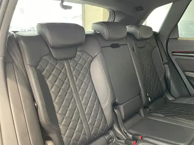 アウディ ＳＱ５ 愛知県 2018(平30)年 6万km 紺Ｍ ＢＡＮＧ＆ＯＬＵＦＳＥＮサウンド　/ファインナッパレザー　/バーチャコクピット　/マトリクスＬＥＤヘッドライト/純正ナビ　/フルセグＴＶ　/Ｂｌｕｅｔｏｏｔｈ　/３６０度カメラ　/ＡＣＣ　/ＬＫＡ　/ＢＳＭ　/シートヒーター　/パワーバックドア/ドライブレコーダー/プッシュスタート/ウィンカーミラー/アイドリングストップ