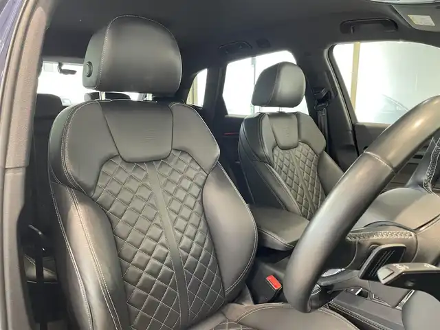アウディ ＳＱ５ 愛知県 2018(平30)年 6万km 紺Ｍ ＢＡＮＧ＆ＯＬＵＦＳＥＮサウンド　/ファインナッパレザー　/バーチャコクピット　/マトリクスＬＥＤヘッドライト/純正ナビ　/フルセグＴＶ　/Ｂｌｕｅｔｏｏｔｈ　/３６０度カメラ　/ＡＣＣ　/ＬＫＡ　/ＢＳＭ　/シートヒーター　/パワーバックドア/ドライブレコーダー/プッシュスタート/ウィンカーミラー/アイドリングストップ