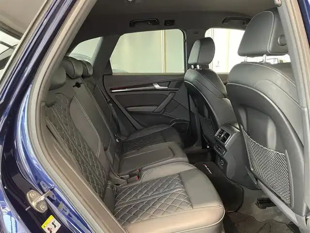 アウディ ＳＱ５ 愛知県 2018(平30)年 6万km 紺Ｍ ＢＡＮＧ＆ＯＬＵＦＳＥＮサウンド　/ファインナッパレザー　/バーチャコクピット　/マトリクスＬＥＤヘッドライト/純正ナビ　/フルセグＴＶ　/Ｂｌｕｅｔｏｏｔｈ　/３６０度カメラ　/ＡＣＣ　/ＬＫＡ　/ＢＳＭ　/シートヒーター　/パワーバックドア/ドライブレコーダー/プッシュスタート/ウィンカーミラー/アイドリングストップ