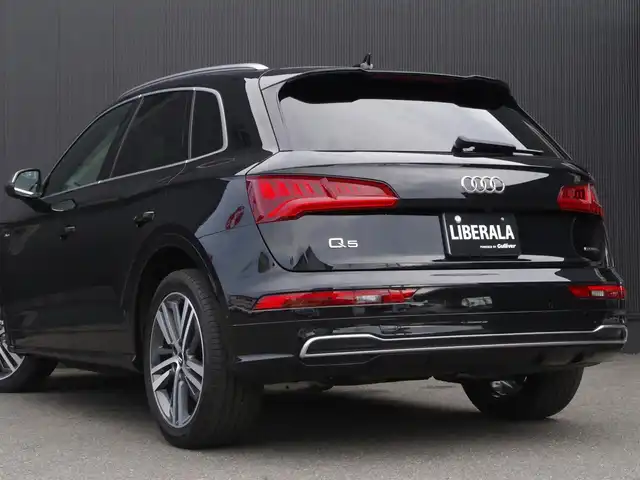 アウディ Ｑ５ 40TDIクワトロスポーツエアサ 香川県 2019(令1)年 3.7万km ミトスブラックメタリック 純正ナビ/360度カメラ/コーナーセンサー/ハーフレザー/シートヒーター/パワーシート/パワーバックドア/前後ドライブレコーダー/純正20インチアルミ/マトリクスLEDライト