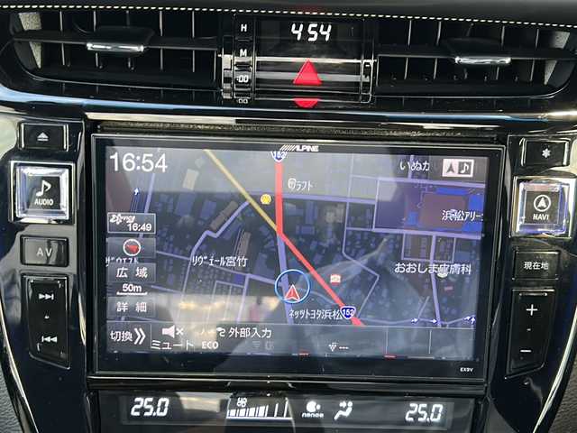 トヨタ ハリアー プレミアム 静岡県 2017(平29)年 9万km 黒 ナビ/・Bluetooth/CD/DVD/SD/USB/HDMI/・ラジオ/フルセグTV/主要装備/・レーダークルーズコントロール　/・ドライブレコーダー　/・バックカメラ　/・テレスコピックステアリング　/・ＥＴＣ　/・レーンキープアシスト　/・オートライト　/・オートハイビーム　/・ハーフレザーシート　/・サンルーフ　/・パワーシート/・ステアリングリモコン/・フォグランプ/・プッシュスタート/・スマートキー/・コーナーセンサー/・LEDヘッドライト/・純正フロアマット/・純正アルミホイール