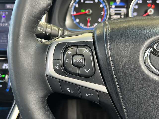 トヨタ ハリアー プレミアム 静岡県 2017(平29)年 9万km 黒 ナビ/・Bluetooth/CD/DVD/SD/USB/HDMI/・ラジオ/フルセグTV/主要装備/・レーダークルーズコントロール　/・ドライブレコーダー　/・バックカメラ　/・テレスコピックステアリング　/・ＥＴＣ　/・レーンキープアシスト　/・オートライト　/・オートハイビーム　/・ハーフレザーシート　/・サンルーフ　/・パワーシート/・ステアリングリモコン/・フォグランプ/・プッシュスタート/・スマートキー/・コーナーセンサー/・LEDヘッドライト/・純正フロアマット/・純正アルミホイール