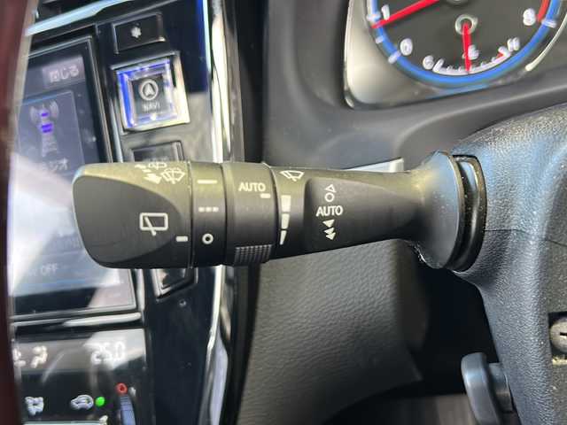 トヨタ ハリアー プレミアム 静岡県 2017(平29)年 9万km 黒 ナビ/・Bluetooth/CD/DVD/SD/USB/HDMI/・ラジオ/フルセグTV/主要装備/・レーダークルーズコントロール　/・ドライブレコーダー　/・バックカメラ　/・テレスコピックステアリング　/・ＥＴＣ　/・レーンキープアシスト　/・オートライト　/・オートハイビーム　/・ハーフレザーシート　/・サンルーフ　/・パワーシート/・ステアリングリモコン/・フォグランプ/・プッシュスタート/・スマートキー/・コーナーセンサー/・LEDヘッドライト/・純正フロアマット/・純正アルミホイール