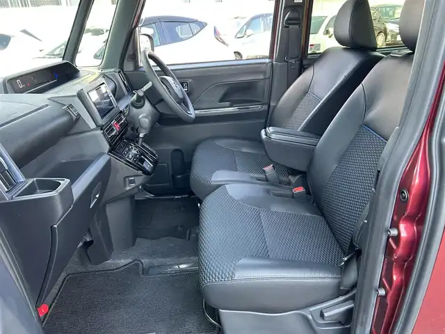 ダイハツ タント カスタム X 香川県 2023(令5)年 0.7万km ファイアークォーツレッドM 登録時走行距離：6138km/スマートアシスト/→衝突回避支援ブレーキ/→車線逸脱警報機能/→先行車発進お知らせ機能/純正7型ナビ/→ＣＤ／ＤＶＤ/→フルセグTV/バックカメラ/両側パワースライドドア/ハーフレザーシート/前席シートヒーター/ステアリングリモコン/LEDヘッドライト/オートライト/ドライブレコーダー/純正14インチアルミホイール/純正フロアマット/スマートキー/プッシュスタート/電動格納ウィンカーミラー/バイザー