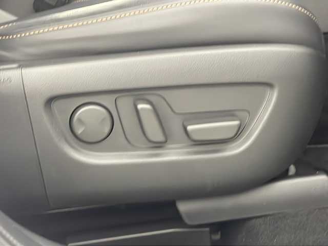 マツダ ＣＸ－６０ XD HV エクスクルーシブスポーツ 福島県 2022(令4)年 3.1万km ロジウムホワイトプレミアムメタリック /禁煙車//BOSEサウンド//全周囲カメラ//i-ACTIVSENSE/・スマートシティブレーキ/・マツダ・レーダー・クルーズ・コントロール/・レーンキープ・アシスト・システム//ブラインドスポットモニター//ヘッドアップディスプレイ//純正ナビ/・BT.USB.スマホ連携/・フルセグTV//電動リアゲート//本革シート/・前席パワーシート/・D席シートメモリー/・全席シートヒーター/・前席シートベンチレーション//ステアリングヒーター//ドライブレコーダー（FR）//ETC//プッシュスタート//スマートキー×2//電動パーキングブレーキ//LEDヘッドライト//純正フロアマット//純正20インチAW