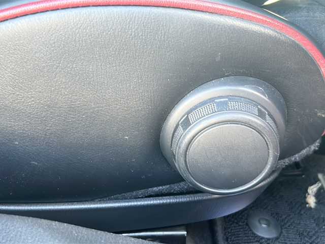 マツダ ロードスター RS 三重県 2016(平28)年 13.2万km ソウルレッドプレミアムメタリック 純正ナビ/ＢＳＭ/ＥＴＣ/スペアキー/シートヒーター/USB給電/レーンキープアシスト/LEDヘッドライト/ステアリングスイッチ/オートライト/RECAROシート/MT車/禁煙車