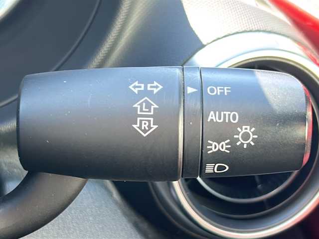 マツダ ロードスター RS 三重県 2016(平28)年 13.2万km ソウルレッドプレミアムメタリック 純正ナビ/ＢＳＭ/ＥＴＣ/スペアキー/シートヒーター/USB給電/レーンキープアシスト/LEDヘッドライト/ステアリングスイッチ/オートライト/RECAROシート/MT車/禁煙車