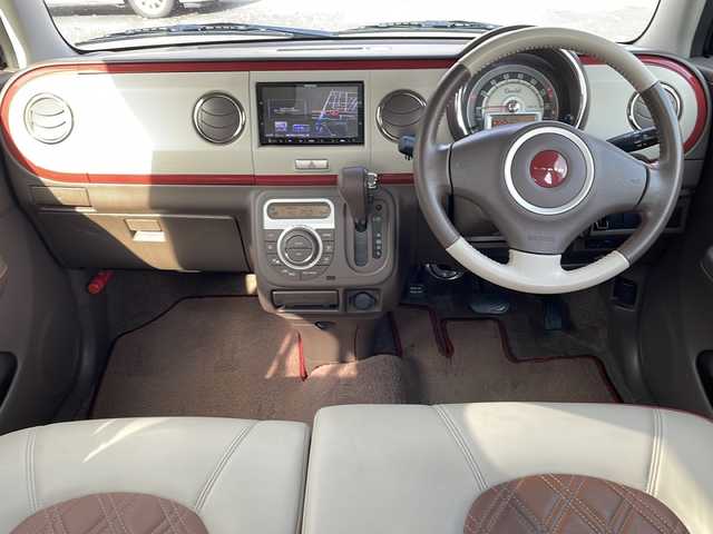 スズキ ラパン ショコラ X 鳥取県 2013(平25)年 5.6万km シャンパンピンクパール/メタリックホワイト ホワイトルーフ/専用インテリア/・合皮シート/本革巻ステアリング/KENWOOD彩速ナビ【MDV-Z701】/・フルセグ/Bluetooth/CD/DVD/バックカメラ/スマートキー/プッシュスタート/ETC/前後ドライブレコーダー/ABS/セキュリティアラーム/オートライト/キセノンヘッドライト/Wエアバック