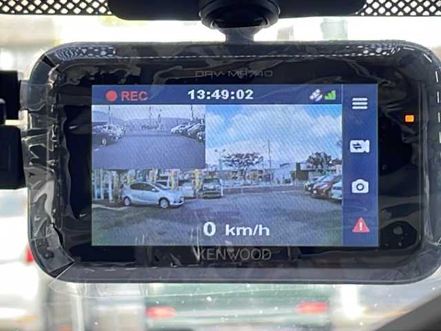 スズキ ラパン ショコラ X 鳥取県 2013(平25)年 5.6万km シャンパンピンクパール/メタリックホワイト ホワイトルーフ/専用インテリア/・合皮シート/本革巻ステアリング/KENWOOD彩速ナビ【MDV-Z701】/・フルセグ/Bluetooth/CD/DVD/バックカメラ/スマートキー/プッシュスタート/ETC/前後ドライブレコーダー/ABS/セキュリティアラーム/オートライト/キセノンヘッドライト/Wエアバック