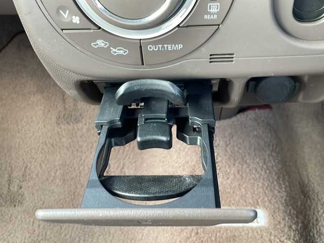 スズキ ラパン ショコラ X 鳥取県 2013(平25)年 5.6万km シャンパンピンクパール/メタリックホワイト ホワイトルーフ/専用インテリア/・合皮シート/本革巻ステアリング/KENWOOD彩速ナビ【MDV-Z701】/・フルセグ/Bluetooth/CD/DVD/バックカメラ/スマートキー/プッシュスタート/ETC/前後ドライブレコーダー/ABS/セキュリティアラーム/オートライト/キセノンヘッドライト/Wエアバック