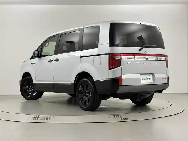 三菱 デリカＤ：５ シャモニー 埼玉県 2025(令7)年 0.1万km未満 白Ⅱ 未使用車/D:5専用11型アルパインナビゲーション(EX11NX)/（フルセグTV/CD/DVD/Bluetooth/AM/FM)/全方位カメラ/衝突軽減システム/レーダークルーズコントロール/両側パワースライドドア /パワーバックドア /パドルシフト/シートヒーター/ハンドルヒーター/ハーフレザーシート/ 電動パーキングブレーキ/ブレーキホールド/純正１８インチアルミホイール/オリジナルナビ取付パッケージ＋リアモニター取付パッケージ