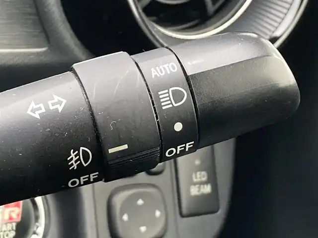 トヨタ アクア G GRスポーツ 熊本県 2018(平30)年 9.1万km ブラックマイカ 純正ナビ/・AM/FM/CD/SD/USB/HDMI/BT/・フルセグTV/バックカメラ/トヨタセーフティセンス/・プリクラッシュセーフティ/・レーンディパーチャーアラート/・先行車発進お知らせ機能/・オートマチックハイビーム/クルーズコントロール/車両接近通報装置/純正ドライブレコーダー/ETC2.0/革巻きステアリング/・ステアリングリモコン/オートライト/・フォグランプ/・LEDライト/電動格納ミラー/・ウィンカーミラー/ドアバイザー/ハーフレザーシート/純正フロアマット/純正アルミホイール/スマートキー