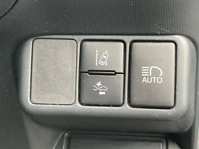 トヨタ アクア G GRスポーツ 熊本県 2018(平30)年 9.1万km ブラックマイカ 純正ナビ/・AM/FM/CD/SD/USB/HDMI/BT/・フルセグTV/バックカメラ/トヨタセーフティセンス/・プリクラッシュセーフティ/・レーンディパーチャーアラート/・先行車発進お知らせ機能/・オートマチックハイビーム/クルーズコントロール/車両接近通報装置/純正ドライブレコーダー/ETC2.0/革巻きステアリング/・ステアリングリモコン/オートライト/・フォグランプ/・LEDライト/電動格納ミラー/・ウィンカーミラー/ドアバイザー/ハーフレザーシート/純正フロアマット/純正アルミホイール/スマートキー