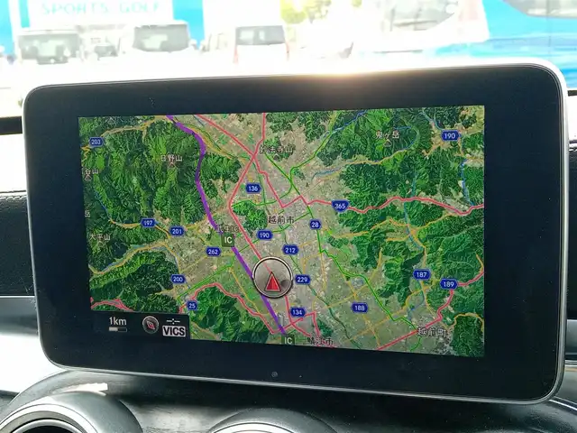 メルセデス・ベンツ Ｃ２００ アバンギャルド AMGライン 福井県 2014(平26)年 4.9万km ポーラホワイト ワンオーナー車/純正18インチAW/本革シート/前席パワーシート/電動トランクリッド/パドルシフト/前後コーナーセンサー/クルーズコントロール/LEDヘッドライト/Rフォグ/バックカメラ/純正HDDナビ/フルセグテレビ/横滑り防止装置/盗難防止装置/アイドリングストップ/純正フロアマット/スマートキー