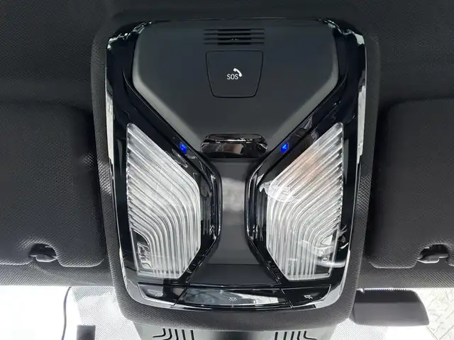 ＢＭＷ ５３０ｉ ツーリング Mスポーツ 兵庫県 2017(平29)年 4.4万km 白 ワンオーナー/純正ナビ(AM.FM.BT.USB)/バックカメラ/ETC/レーダークルーズコントロール/ドライブレコーダー/衝突軽減ブレーキ/パドルシフト/ルーフレール/レザーシート/シートヒーター/パワーシート/シートメモリ機能/オートライト/オートハイビーム/スマートキー/スペアキー/純正フロアマット/取扱説明書・保証書