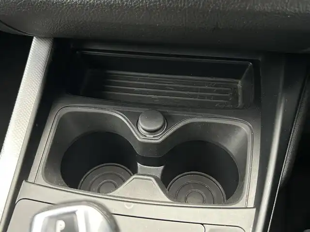 ＢＭＷ １１８ｄ Mスポーツ 茨城県 2016(平28)年 4万km 黒 後期型/インテリジェントセーフティ/レーンディパーチャーウォーニング/クルーズコントロール　/PDC /Bカメラ 　/純正ナビ /CD /DVD /BT /USB /ETC /LEDヘッドライト /ブラックグリル /Mスポーツブルーキャリパー /Mスポーツ18インチAW/禁煙車