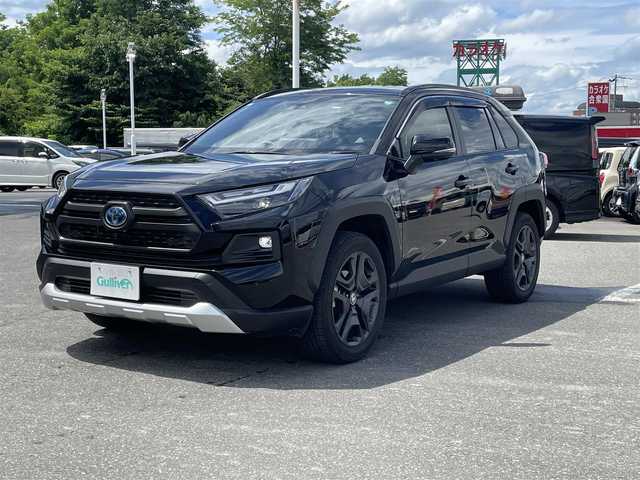 トヨタ ＲＡＶ４ ハイブリッド アドベンチャー 青森県 2024(令6)年 0.7万km アティチュードブラックマイカ 純正ディスプレイオーディオ/TV/BT/前後ドライブレコーダー/ETC2.0/バックカメラ/パノラミックビューモニター/クルーズコントロール（追従有）/ハイビームアシスト/オートライト/パワーリヤゲート/ステアリングヒーター/前席エアシート/レザーシート/トヨタセーフティセンス/D席シートメモリ/純正フロアマット