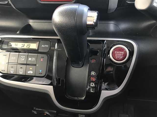 ホンダ Ｎ ＢＯＸ カスタム G Lパッケージ 富山県 2013(平25)年 5.4万km クリスタルブラックパール 純正AWサマータイヤ車載/片側パワースライドドア/プッシュスタート/スマートキー/ETC/オートライト/横滑り防止装置/ベンチシート/チップアップシート/ウインカーミラー/フォグランプ