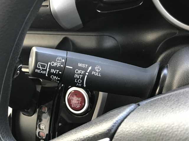 ホンダ Ｎ ＢＯＸ カスタム G Lパッケージ 富山県 2013(平25)年 5.4万km クリスタルブラックパール 純正AWサマータイヤ車載/片側パワースライドドア/プッシュスタート/スマートキー/ETC/オートライト/横滑り防止装置/ベンチシート/チップアップシート/ウインカーミラー/フォグランプ