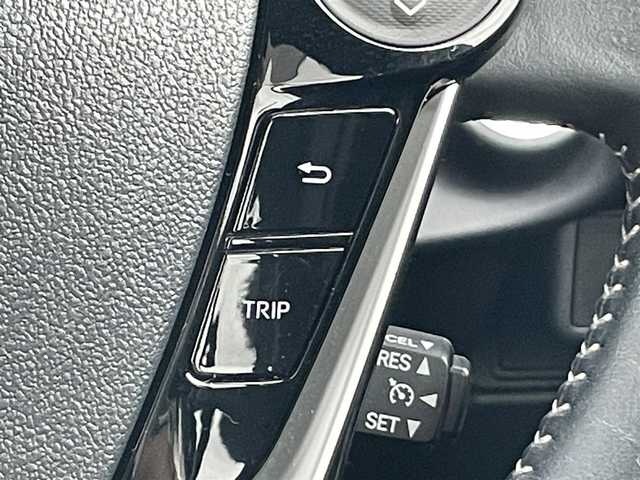 トヨタ アクア G GRスポーツ 岡山県 2020(令2)年 7.6万km ブラックマイカ 登録時走行距離75649km/純正7インチナビ/フルセグTV(AM.FM.CD.DVD.TV.BT)/サイドエアロ/バックカメラ/ETC/ドライブレコーダー/衝突軽減ブレーキ/横滑り防止装置/クルーズコントロール/レーンキープアシスト/オートマチックハイビーム/アイドリングストップ/16インチ純正AW/純正フロアマット/ドアバイザー