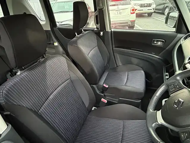 スズキ ソリオ バンディット DJE 愛知県 2015(平27)年 6.3万km コメットグリーン ワンオーナー/社外ナビ（AM/FM/CD/DVD/BT/フルセグTV）/両側パワスラ/バックカメラ/クルーズコントロール/ビルドインETC/純正アルミホイール/スマートキー/スペアキー×1/ステアリングスイッチ/電動格納ドアミラー/ドアバイザー