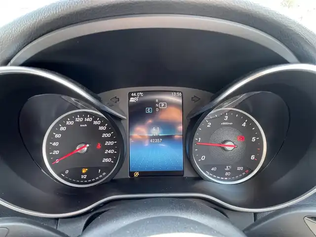 メルセデス・ベンツ Ｃ２２０ｄ アバンギャルド　AMGライン 滋賀県 2019(令1)年 4.3万km イリジウムシルバー レーダーセーフティパッケージ/黒革シート/前席シートヒーター/前席パワーシート/純正ナビ/・フルセグTV/BT/USB/バックカメラ/ACC/アクティブブレーキアシスト/LKA/BSM/衝突軽減ブレーキ/ドラレコ前後