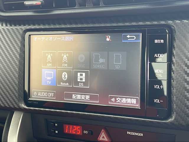 トヨタ ８６ GT リミテッド 沖縄県 2016(平28)年 2.2万km ピュアレッド 純正SDナビ（NSZT-W64）/　（CD/DVD/SD/Bluetooth/フルセグTV）/バックカメラ/ETC/クルーズコントロール/ハーフレザーシート/前席シートヒーター/HIDヘッドライト/オートライト/純正17インチAW/純正フロアマット/プッシュスタート/スマートキ―/取扱説明書