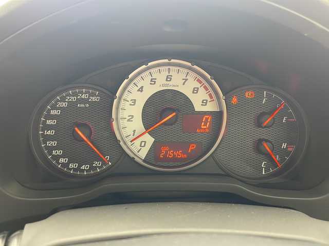トヨタ ８６ GT リミテッド 沖縄県 2016(平28)年 2.2万km ピュアレッド 純正SDナビ（NSZT-W64）/　（CD/DVD/SD/Bluetooth/フルセグTV）/バックカメラ/ETC/クルーズコントロール/ハーフレザーシート/前席シートヒーター/HIDヘッドライト/オートライト/純正17インチAW/純正フロアマット/プッシュスタート/スマートキ―/取扱説明書