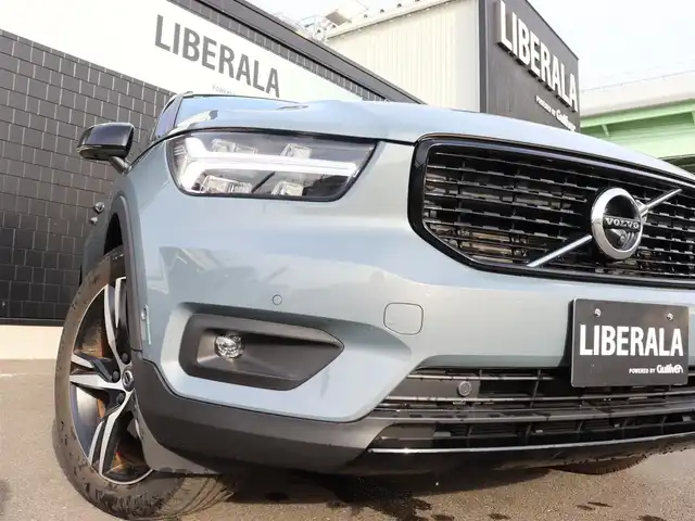 ボルボ ボルボ ＸＣ４０ B4 AWD Rデザイン 宮城県 2021(令3)年 2.8万km グレーⅡ ワンオーナー/純正ナビＴＶ/・フルセグ・ＵＳＢ・ＢＴ/３６０℃カメラ/パーキングアシスト/ハーマンカードンプレミアムサウンド/ハーフレザーシート/・左右パワーシート・Ｄ席メモリー機能付き/シートヒーター/ステアリングヒーター/パワーバックドア/アダプティブクルーズコントロール/インテリセーフ/・シティセーフティ/・レーンキーピングエイド/・ブラインドスポットアシスト/・クロストラフィックアラート/ドライブモードセレクト/社外ドライブレコーダー前後/ダイレクトルーフレール/オートハイビーム/オートブレーキホールド/カラーコード　７２８　サンダーグレーＭ
