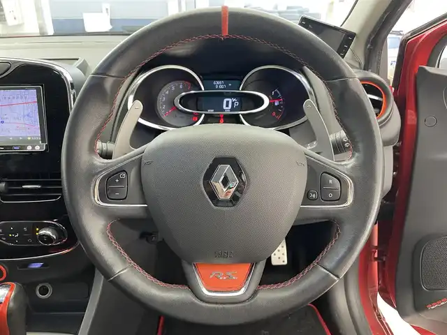 ルノー ルーテシア ルノー スポール シャシーカップ 滋賀県 2014(平26)年 6.4万km 赤 社外ナビ/（BT/CD/DVD/フルセグ）/バックカメラ/ETC/パドルシフト/HIDヘッドライト/オートライト/プッシュスタート/スマートキー