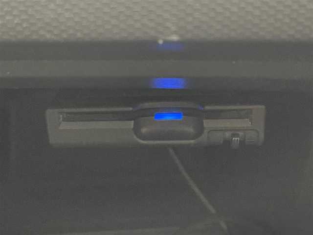 ルノー ルーテシア ルノー スポール シャシーカップ 福岡県 2014(平26)年 6.4万km 赤 社外ナビ/（BT/CD/DVD/フルセグ）/バックカメラ/ETC/パドルシフト/HIDヘッドライト/オートライト/プッシュスタート/スマートキー