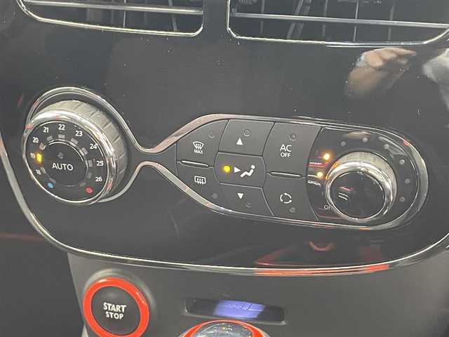 ルノー ルーテシア ルノー スポール シャシーカップ 福岡県 2014(平26)年 6.4万km 赤 社外ナビ/（BT/CD/DVD/フルセグ）/バックカメラ/ETC/パドルシフト/HIDヘッドライト/オートライト/プッシュスタート/スマートキー