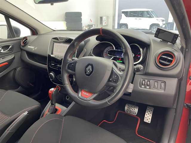 ルノー ルーテシア ルノー スポール シャシーカップ 福岡県 2014(平26)年 6.4万km 赤 社外ナビ/（BT/CD/DVD/フルセグ）/バックカメラ/ETC/パドルシフト/HIDヘッドライト/オートライト/プッシュスタート/スマートキー