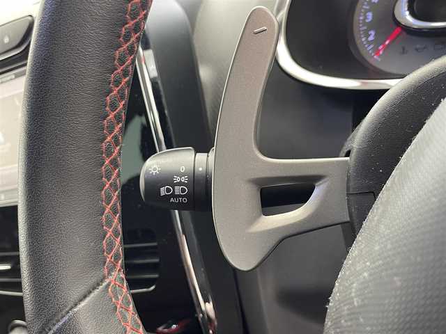 ルノー ルーテシア ルノー スポール シャシーカップ 福岡県 2014(平26)年 6.4万km 赤 社外ナビ/（BT/CD/DVD/フルセグ）/バックカメラ/ETC/パドルシフト/HIDヘッドライト/オートライト/プッシュスタート/スマートキー