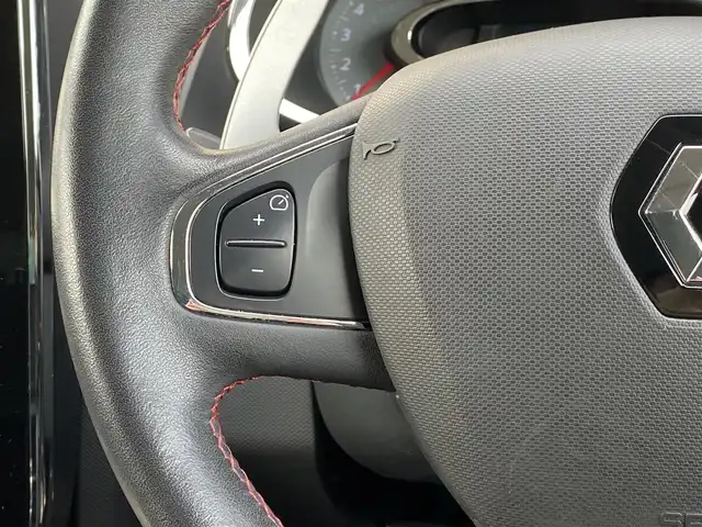 ルノー ルーテシア ルノー スポール シャシーカップ 福岡県 2014(平26)年 6.4万km 赤 社外ナビ/（BT/CD/DVD/フルセグ）/バックカメラ/ETC/パドルシフト/HIDヘッドライト/オートライト/プッシュスタート/スマートキー