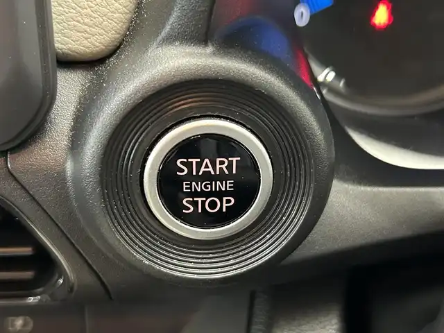 日産 デイズ X 鹿児島県 2021(令3)年 6.1万km ブラック 禁煙車　/ナビ　/エマージェンシーブレーキ　/バックカメラ　/横滑り防止　/先行者発進機能/標識認識機能/レーンキープアシスト　/前後コーナーセンサー　/前方ドライブレコーダー　/純正フロアマット　/オートライト　/オートマチックハイビーム　/ＥＴＣ/純正アルミホイール