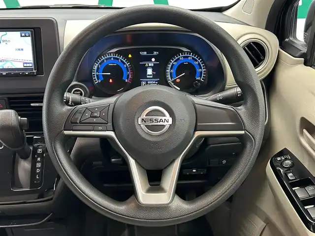 日産 デイズ X 鹿児島県 2021(令3)年 6.1万km ブラック 禁煙車　/ナビ　/エマージェンシーブレーキ　/バックカメラ　/横滑り防止　/先行者発進機能/標識認識機能/レーンキープアシスト　/前後コーナーセンサー　/前方ドライブレコーダー　/純正フロアマット　/オートライト　/オートマチックハイビーム　/ＥＴＣ/純正アルミホイール