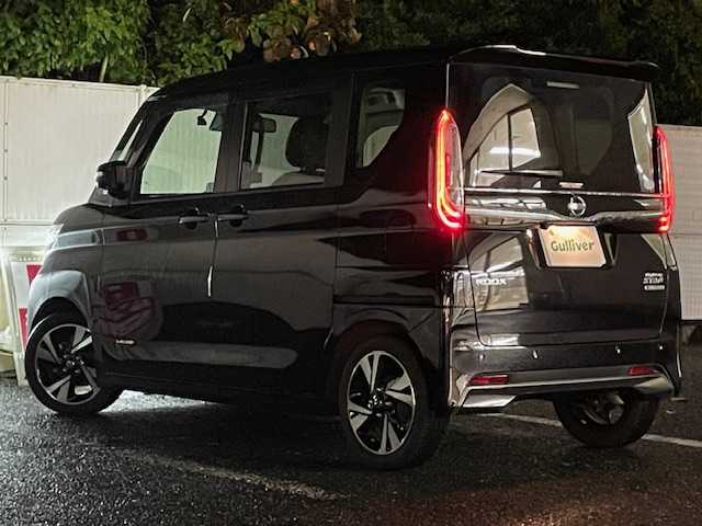 日産 ルークス ハイウェイスター Gターボ 茨城県 2021(令3)年 1.4万km ブラックパール ワンオーナー/インテリジェントエマージェーシーブレーキ/純正ナビ【AM/FM/CD/DVD/フルセグ】/片側パワースライドドア/全周囲モニター/ETC/ドライブレコーダー/横滑り防止装置/盗難防止装置/コーナーセンサー/ターボ/車線逸脱防止支援システム/LEDライト/保証書/取扱説明書/スペアキー×1