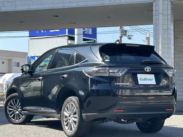 トヨタ ハリアー プレミアム 兵庫県 2015(平27)年 13.1万km ブラック 純正メモリーナビ(NSZN-W64T)/フルセグTV/CD/DVD/Bluetooth/FM/AM/バックカメラ/ビルトインETC/前後ドライブレコーダー(ZDR-015)/レーンディパーチャーアラート/オートマチックハイビーム/クルーズコントロール/ステアリングスイッチ/パワーバックドア/ハーフレザーシート/LEDヘッドライト/フォグランプ/オートライト/電格ミラー/MTモード付きAT/D席パワーシート/プッシュスタート/アイドリングストップ/横滑り防止装置/純正フロアマット/スペアキー1本/新車時保証書/取扱説明書
