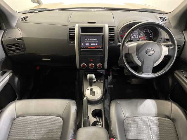 日産 エクストレイル 20GT S 愛媛県 2013(平25)年 12.9万km ベージュ MATブラックペイント（グリル　ミラー　アルミホイール等）/外装ベージュオールペイント//ディーゼルターボ/4WD/純正7型SDナビ(MC312D-A)/Bluetooth　フルセグＴＶ　DVD/バックカメラ/アドバンスドヒルディセントコントロール（速度設定機能付）/オートライトシステム/カブロンシート