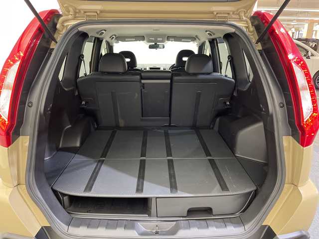 日産 エクストレイル 20GT S 愛媛県 2013(平25)年 12.9万km ベージュ MATブラックペイント（グリル　ミラー　アルミホイール等）/外装ベージュオールペイント//ディーゼルターボ/4WD/純正7型SDナビ(MC312D-A)/Bluetooth　フルセグＴＶ　DVD/バックカメラ/アドバンスドヒルディセントコントロール（速度設定機能付）/オートライトシステム/カブロンシート